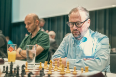 Fin-1-von-1-42
