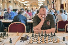 b37