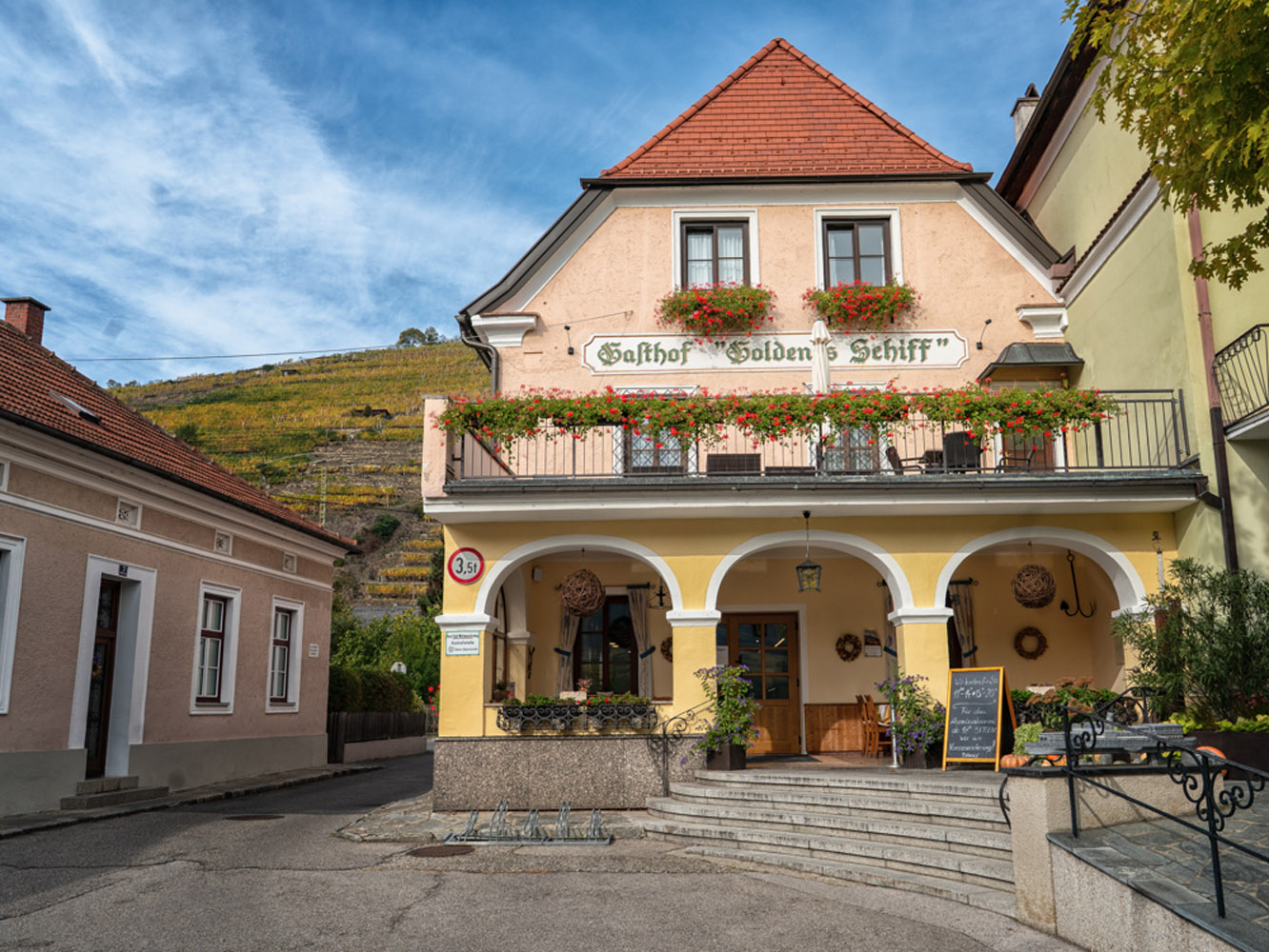 Der Gasthof Goldenes Schiff in Spitz